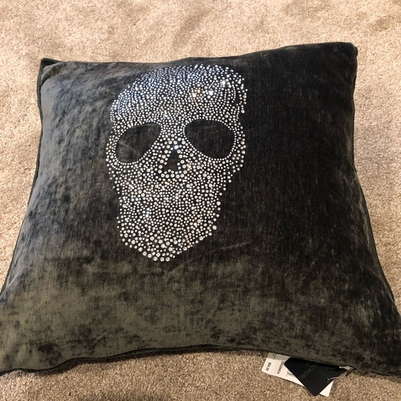 Magaschoni Velvet Rhinestone Halloween Skull Pillow 20x20 - Picture 6 of 10